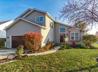 5420 Riviera Blvd, Plainfield, IL 60586