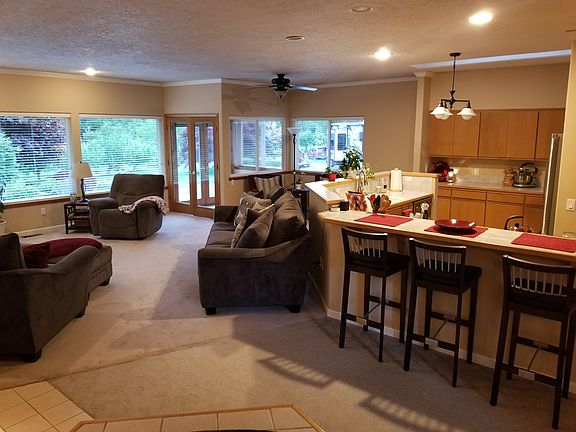 Eating bar, kitchen, living