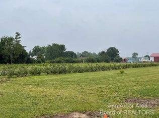 7794 Platt Rd, Saline, MI 48176