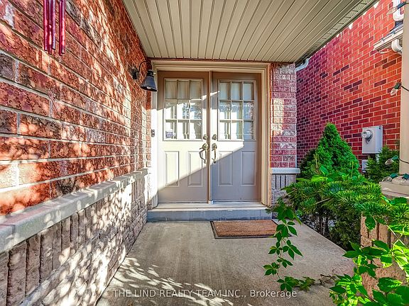 3rd image of 29 Tuscana Blvd
