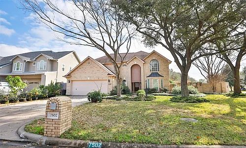 7502 Holly Court Est Photo 1