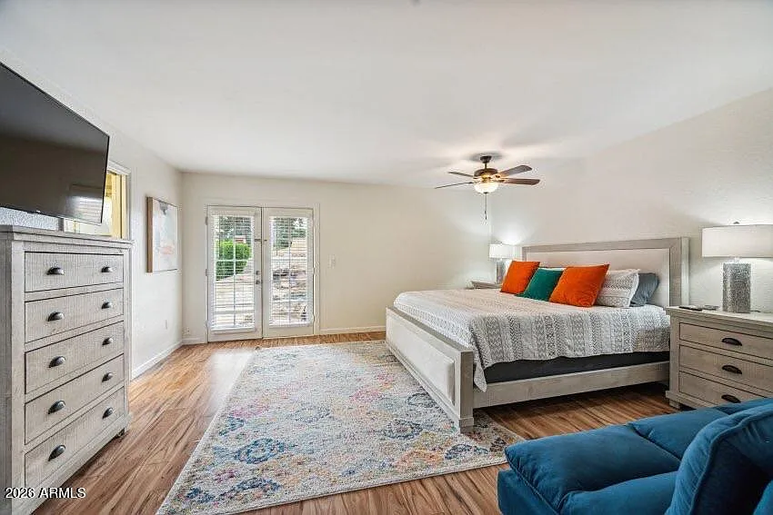 4 bed, 2.0 bath, 2345 sqft, $3,898 — Photo 4