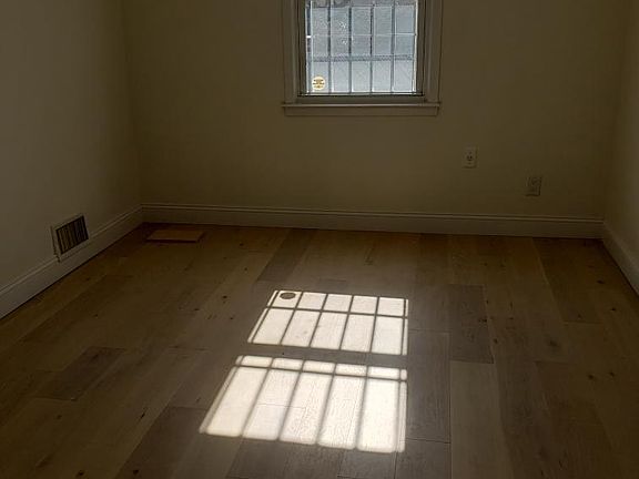 4th image of 14510 24th Ave Floor 2