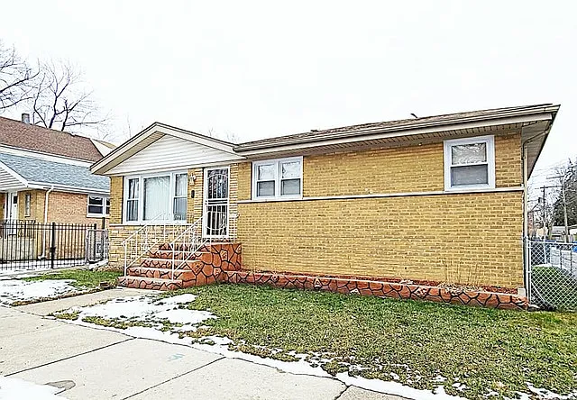 843 W 122nd St photo 1