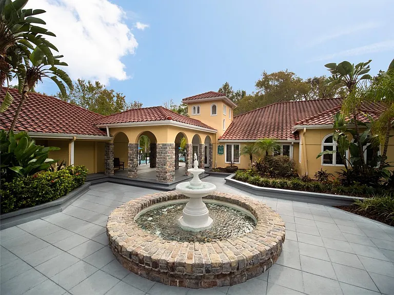 Grande Oasis at Carrollwood — Photo 23