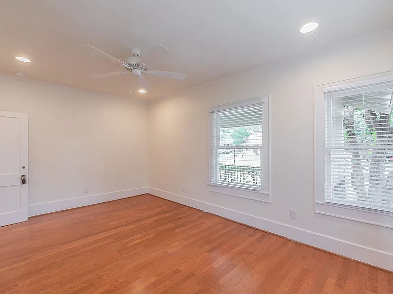 5313 Collinwood Ave — Photo 20