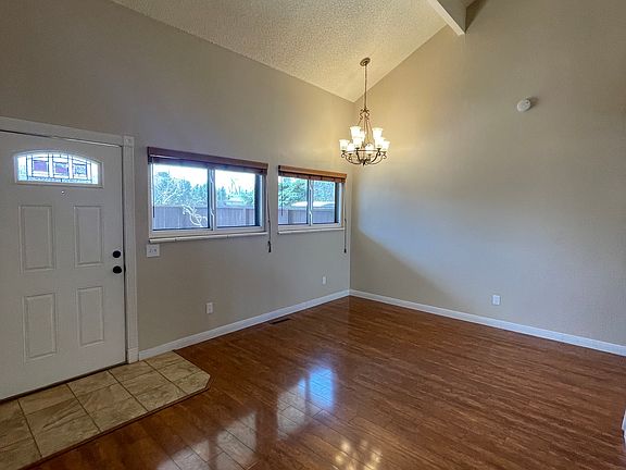 Living room looking toward the front entry