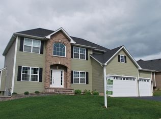 1377 E Spring St, Yorkville, IL 60560