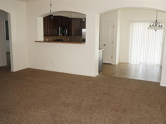 5th image of 351 Emerald Woods St
