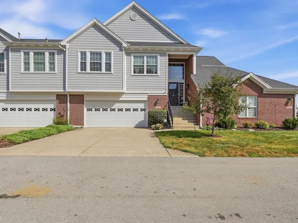 9560 Clover Leaf Ln, Fishers, IN 46038