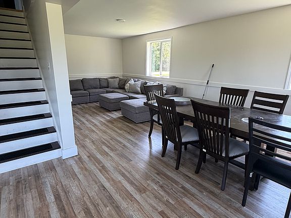 4th image of 276 Lakeshore Rd #2