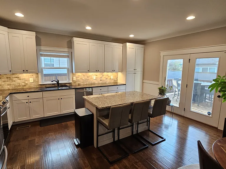 E View Ct — Photo 11