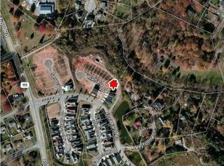 837 Walhalla Ct, Roanoke, VA 24019