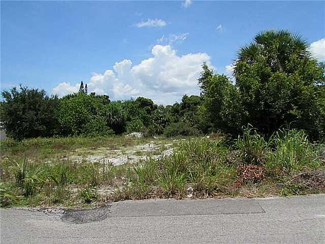 1st image of 3820 NE Cheri Dr