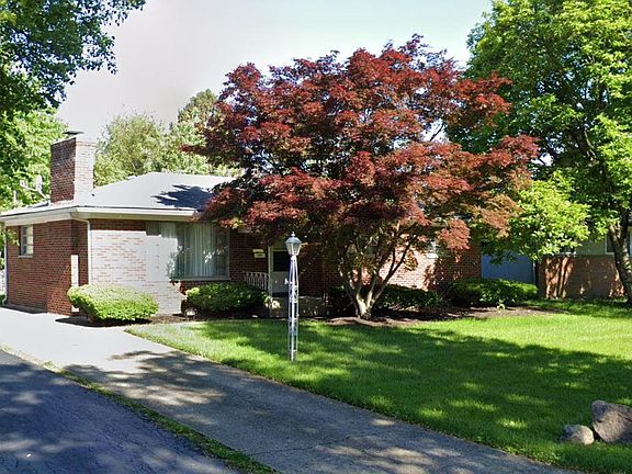 5th image of 1451 Crestwood Ave