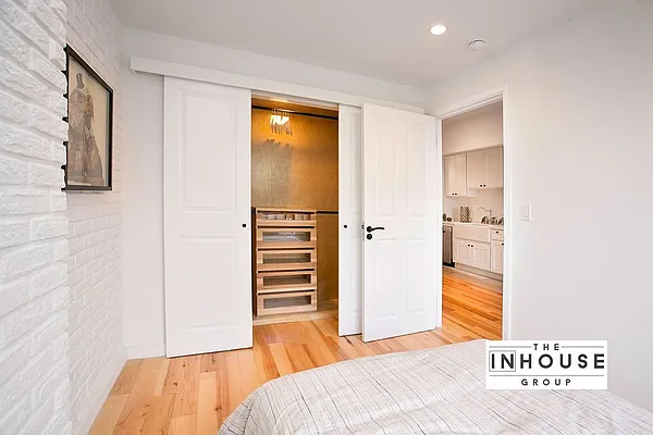 Sold by The InHouse Group | media 7