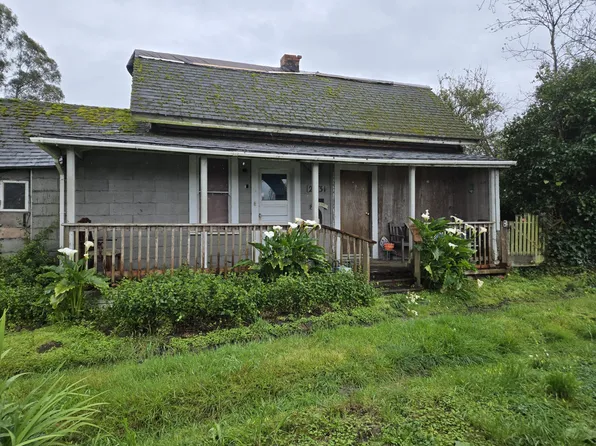 2631 Hall Ave, Eureka, CA 95503