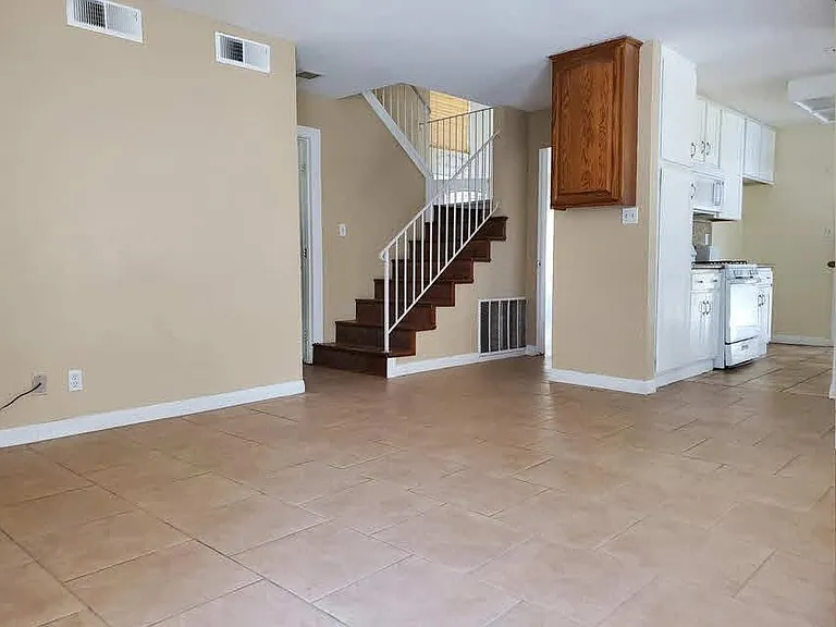 36818 Little Leaf Dr — Photo 3