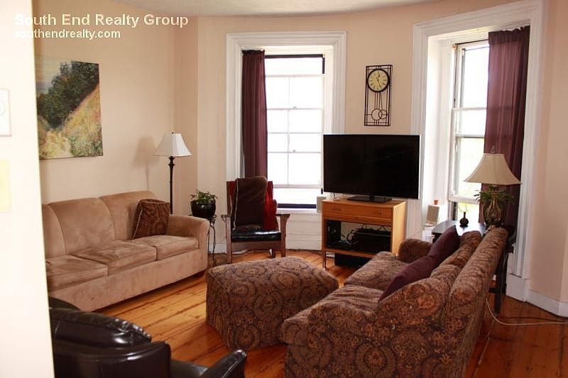 1st image of 698 Tremont St #2