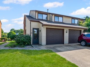 2144 Harbortown Cir #2144, Champaign, IL 61821