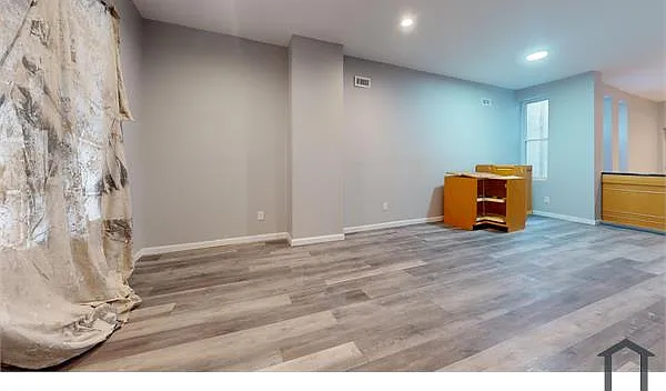 929 N Saint Bernard St — Photo 10