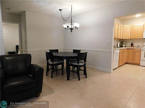 4th image of 10631 NW 14th St APT 211