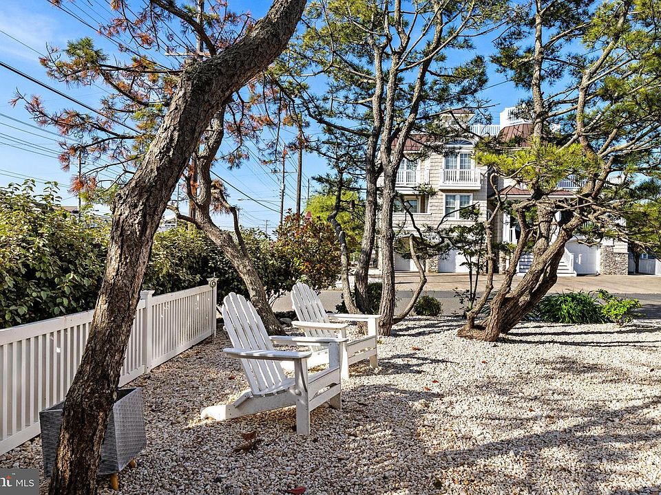 6 E 51st St, Brant Beach, NJ 08008 | Zillow