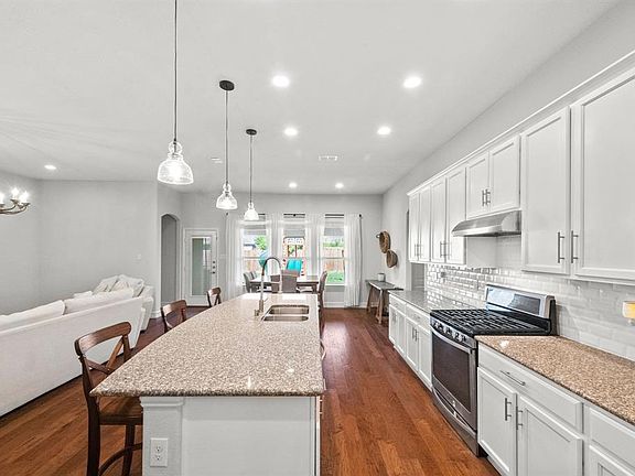 3rd image of 2113 Plamera Ln