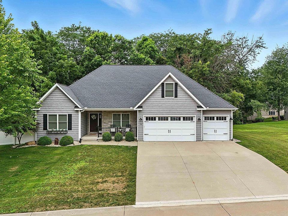 1st image of 102 Hollows Ct