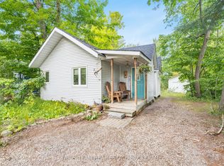 728 Hastings Ave, Innisfil, ON L9S1Z3