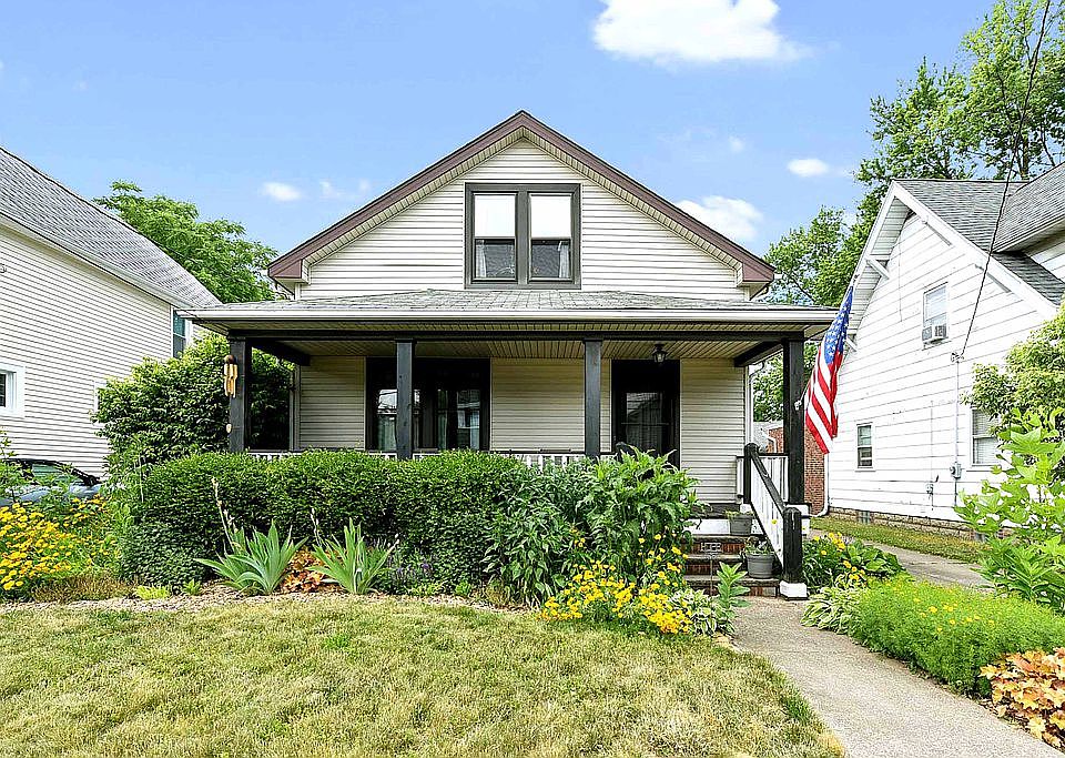 1st image of 1326 Park Row
