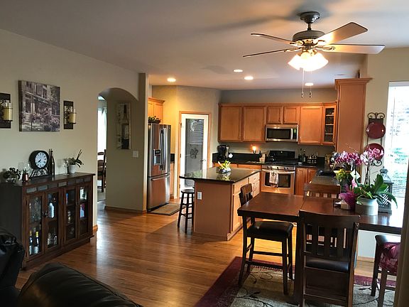 Large kitchen with granite 