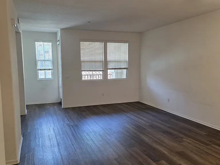 10240 Daybreak Ln #4 — Photo 8