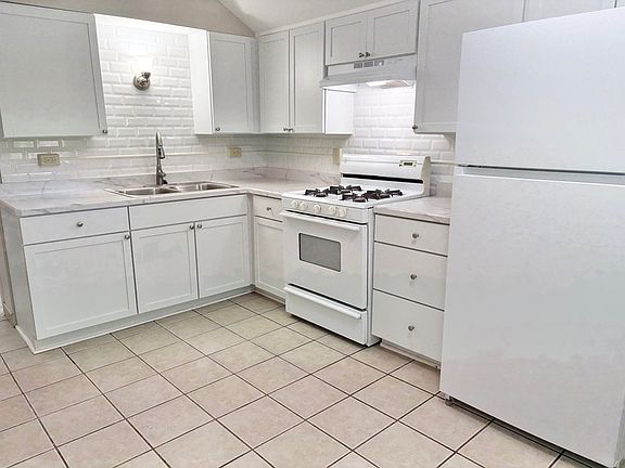 2nd image of 539 S 2nd St