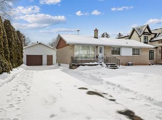 1332 Rebecca St, Oakville, ON L6L1Z4