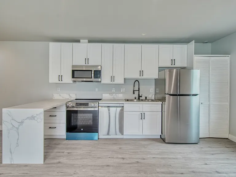 7989 Sale Ave — Photo 5