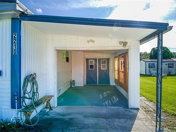 3rd image of 2210 Lois Blvd NW
