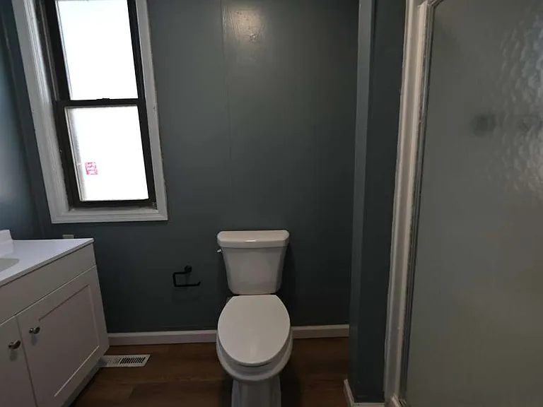 4 Washington St #1 — Photo 16