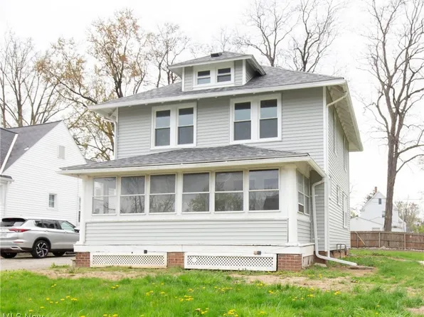 229 13th St, Elyria, OH 44035