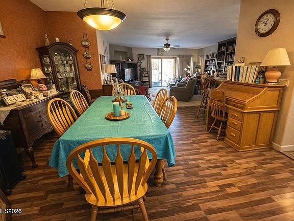 4th image of 672 Cardinal Ln