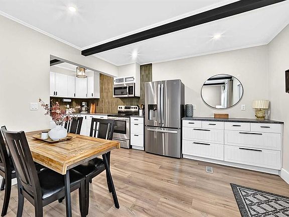 4th image of 11010 E Bonaventure Dr SE #1702
