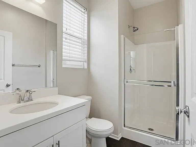 329 Antoni Gln #1404 — Photo 24