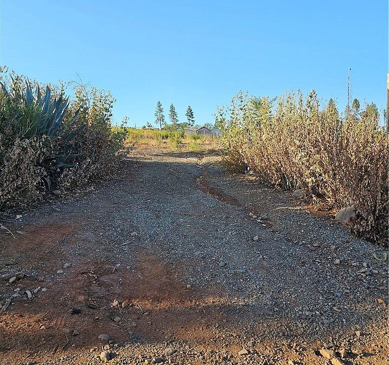 2nd image of 1429 Bennett Rd