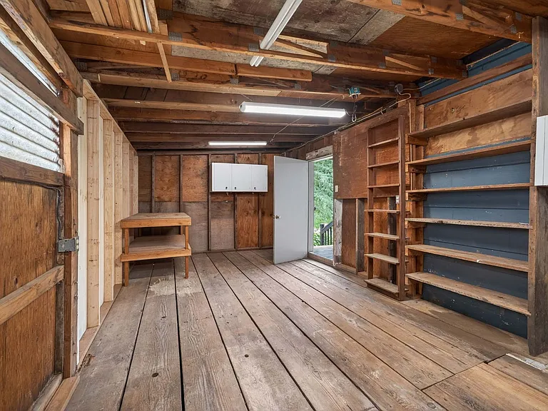 2401 NE Everett St — Photo 28