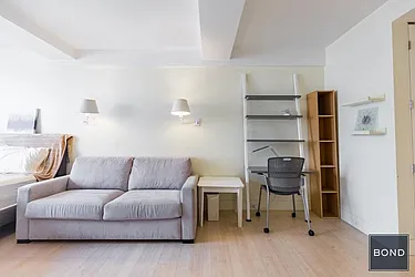 Rented by Bond New York