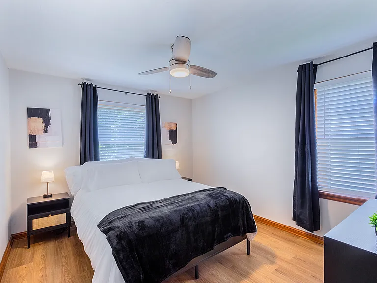 3216 Jasper Park — Photo 4