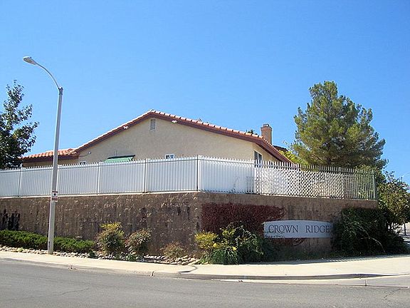 East side on Wakefield Place