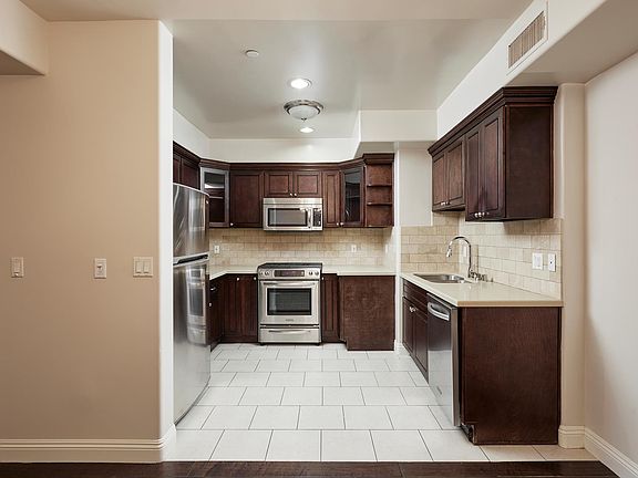 3rd image of 4376 Ethel Ave Unit 101