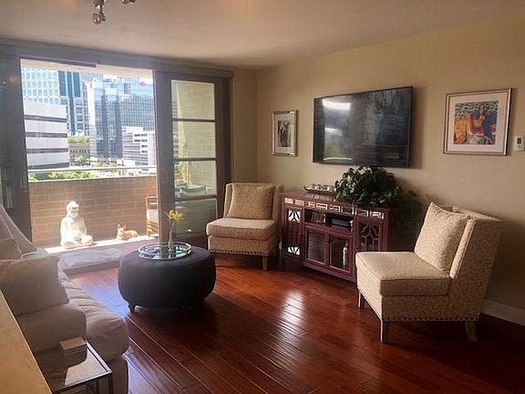 3rd image of 230 E Broadway St #803