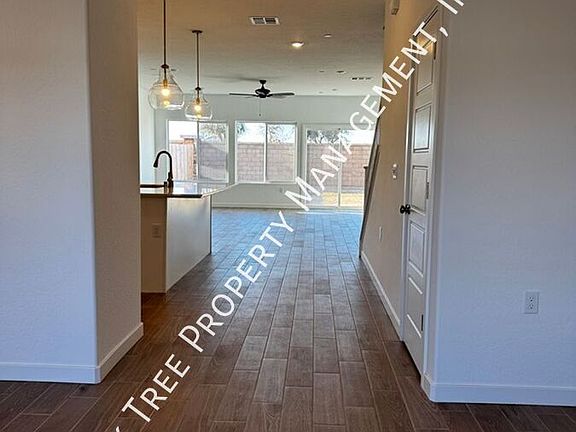 3rd image of 872 Atlantica Dr S